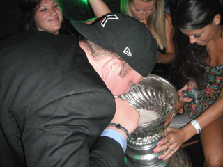 Illustration for article titled What These New Patrick Kane Photos Tell Us About Fame And The Perils Of Drinking Beer Through A Straw In Public
